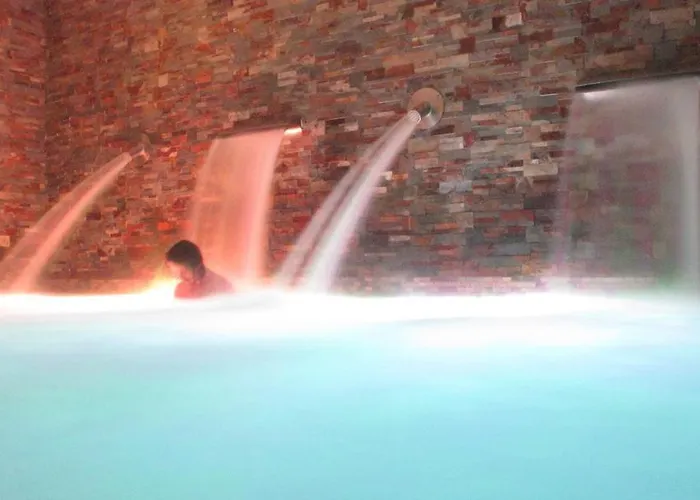 호텔 Rural Y Kinedomus Bienestar 4*