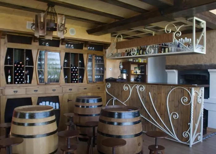 Rural Y Kinedomus Bienestar 호텔 4*